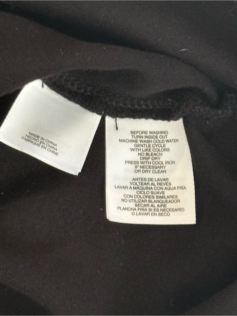 Anne Klein Black Sleeveless Muscle Tee Shirt Gold Shoulder Buttons Sz XL - Picture 4 of 4